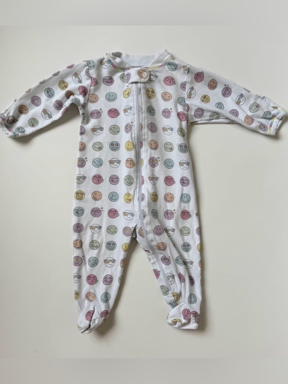 Noomie - White Smiley-Print Footed One-Piece Pajamas